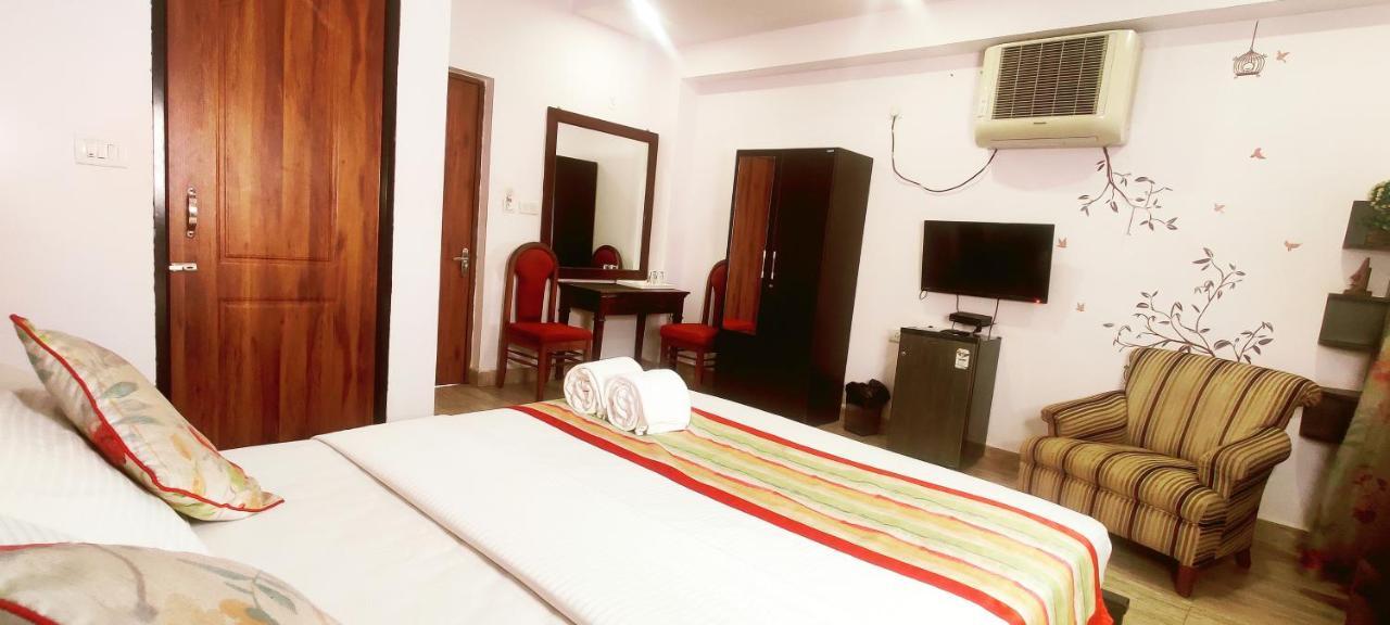 Wtf My House Otel Baga Dış mekan fotoğraf