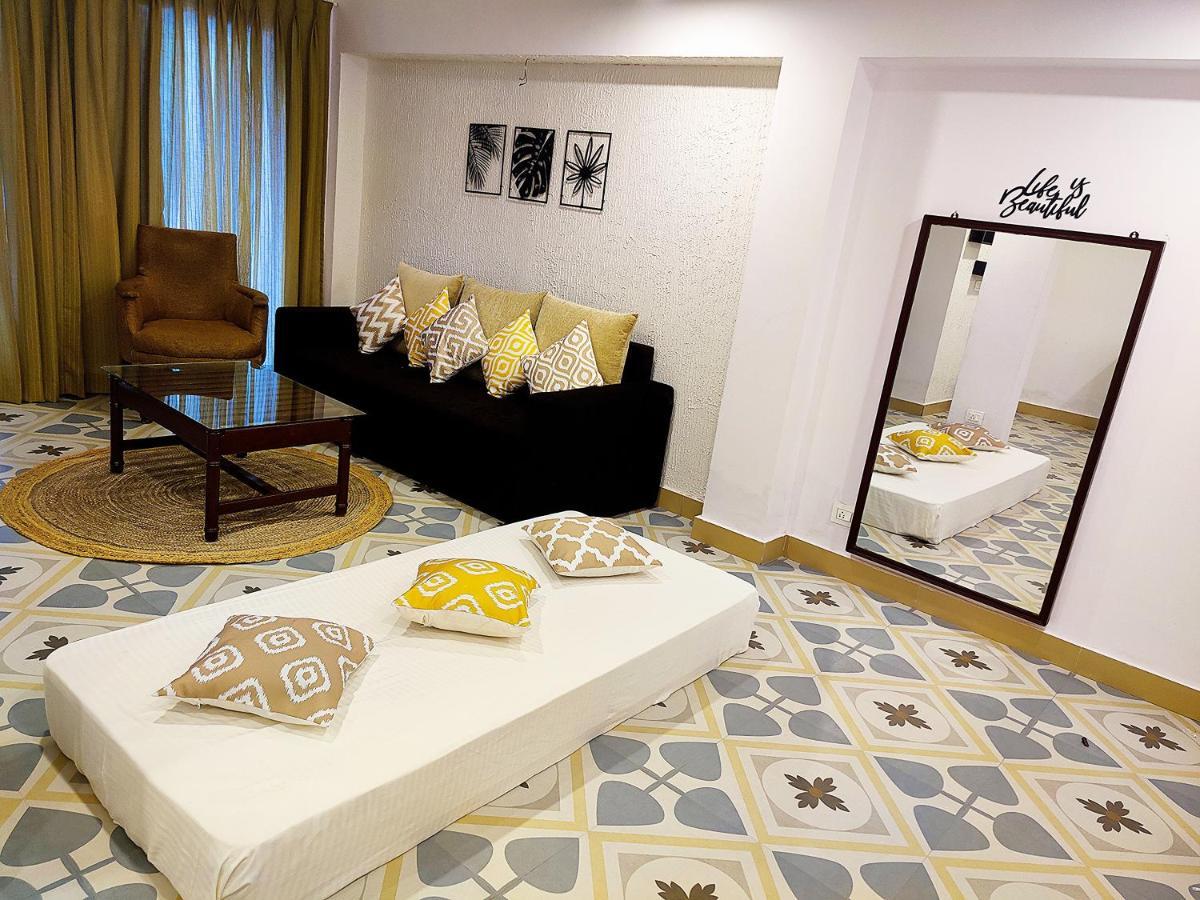 Wtf My House Otel Baga Dış mekan fotoğraf