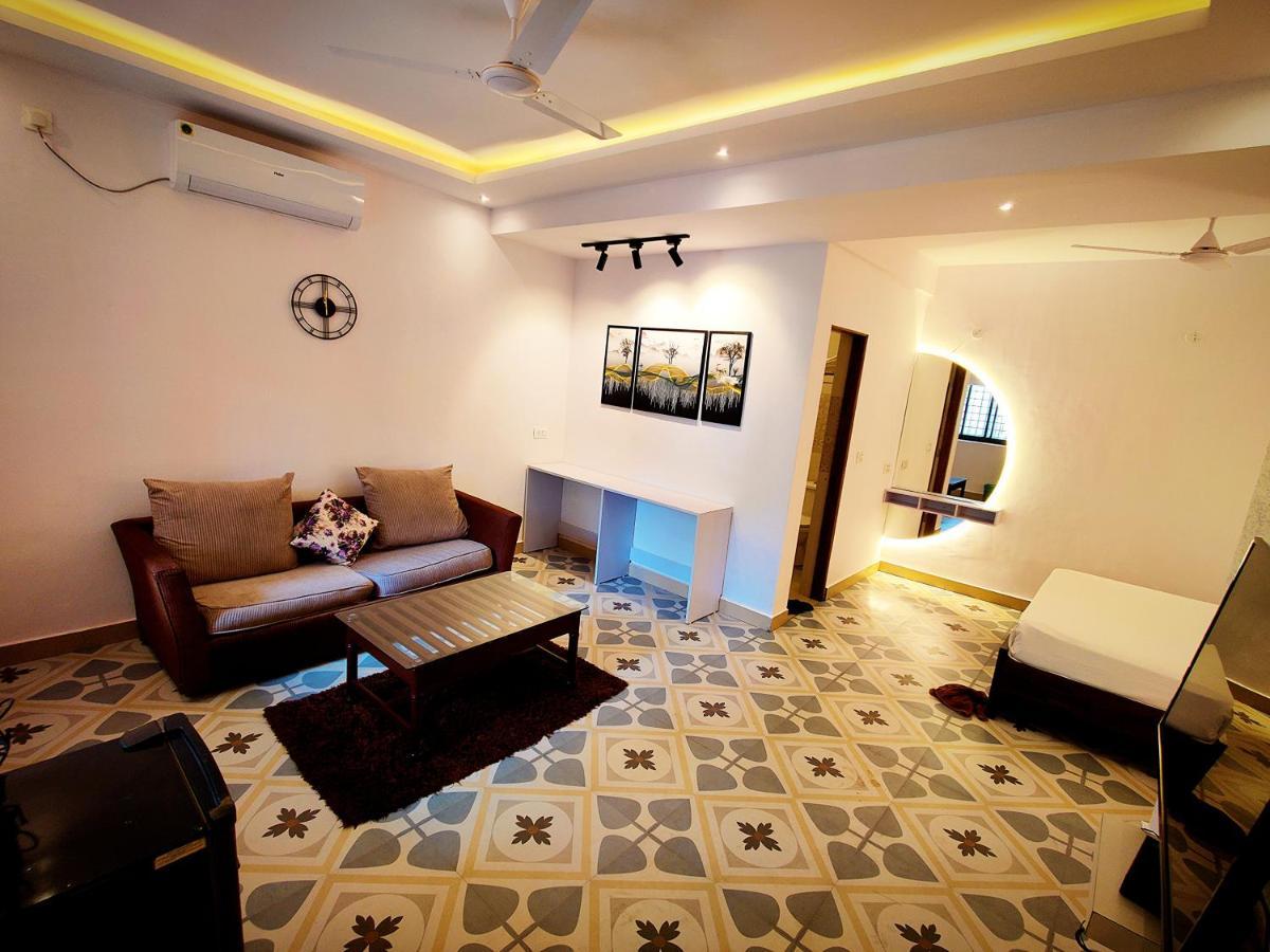 Wtf My House Otel Baga Dış mekan fotoğraf