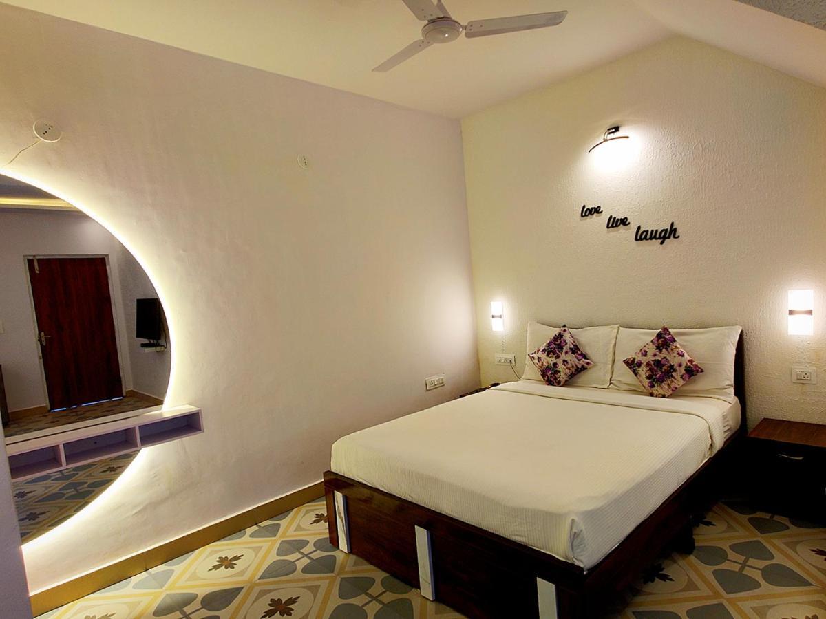 Wtf My House Otel Baga Dış mekan fotoğraf