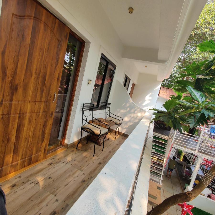 Wtf My House Otel Baga Dış mekan fotoğraf